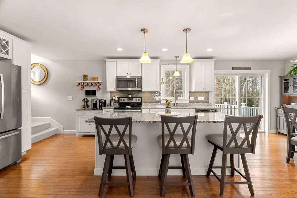 38 Wentworth Street Rollinsford NH 03869