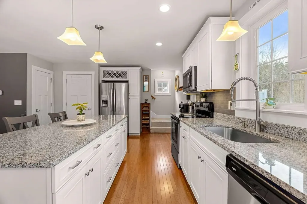 38 Wentworth Street Rollinsford NH 03869