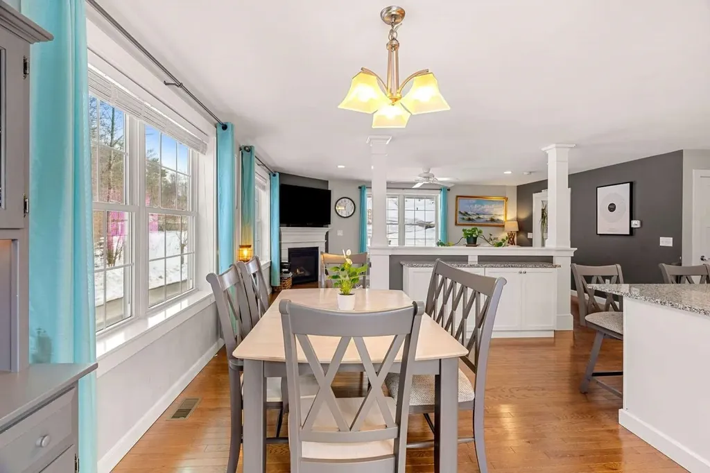 38 Wentworth Street Rollinsford NH 03869