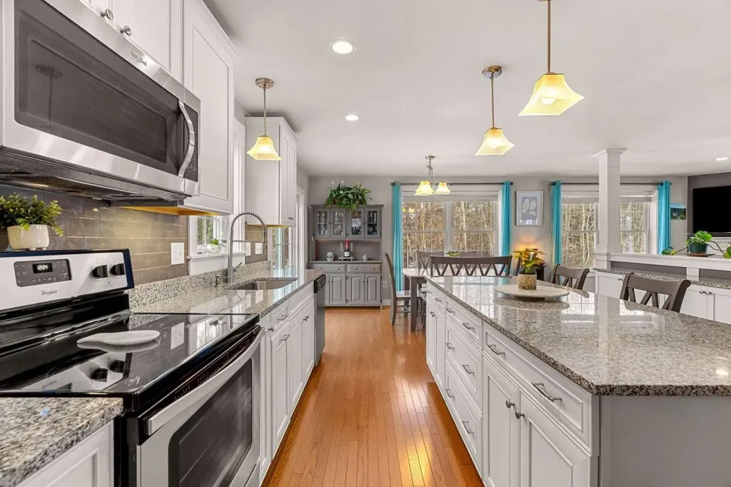 38 Wentworth Street Rollinsford NH 03869