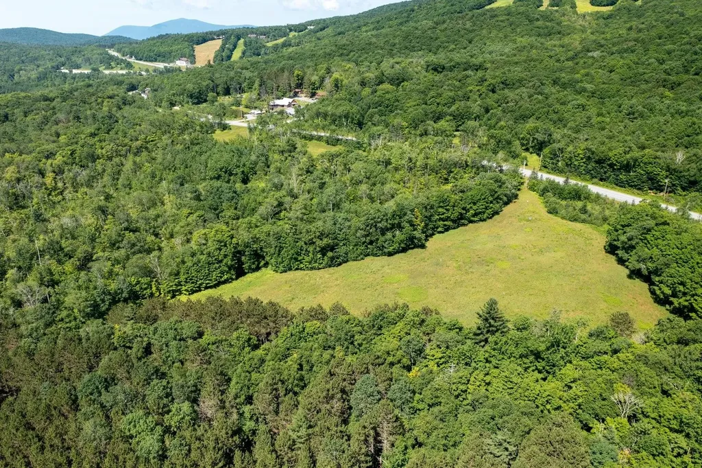 00 Vt Route 11 Peru VT 05152