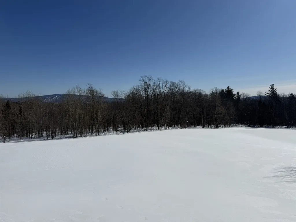 00 Vt Route 11 Peru VT 05152