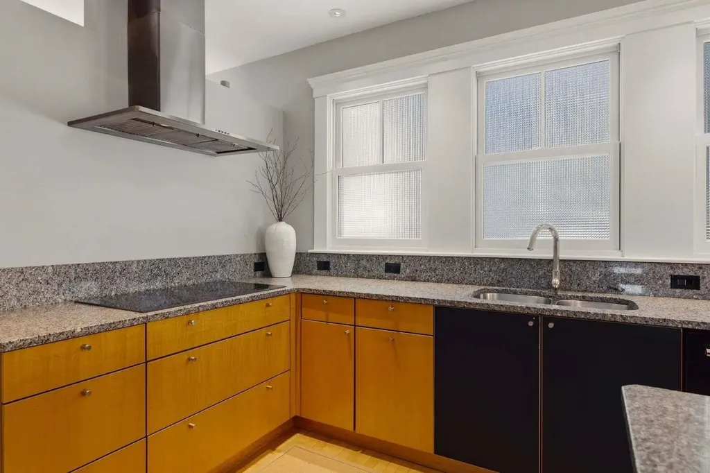 115 Court Street Portsmouth NH 03801