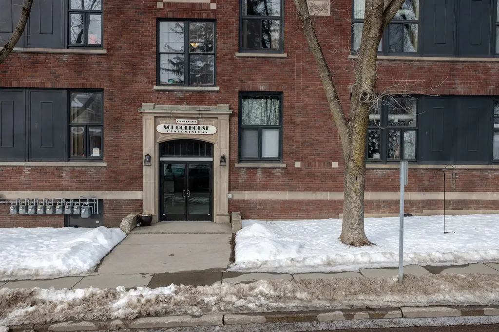 67 Union Street Winooski VT 05404