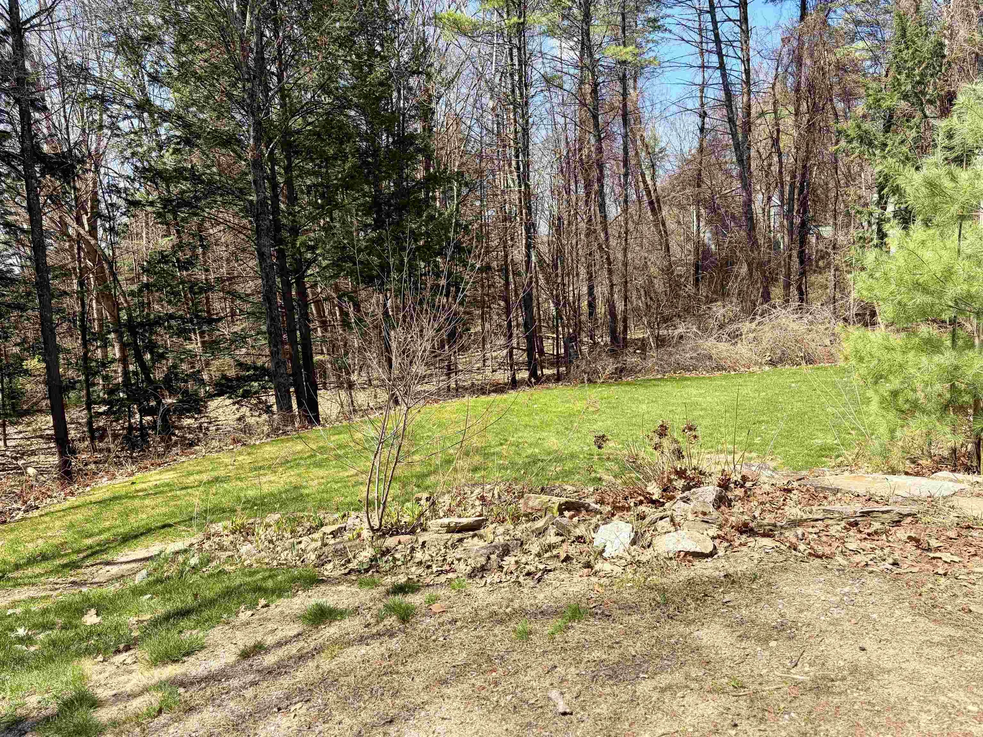 53 Oak Knoll Road Meredith NH 03253