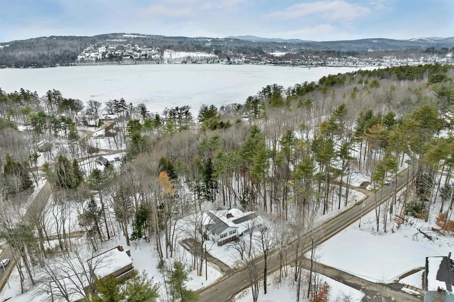 53 Oak Knoll Road Meredith NH 03253