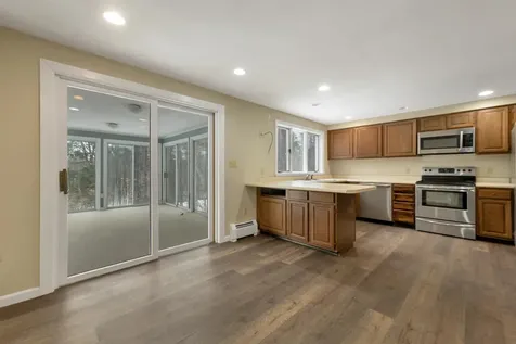 53 Oak Knoll Road Meredith NH 03253