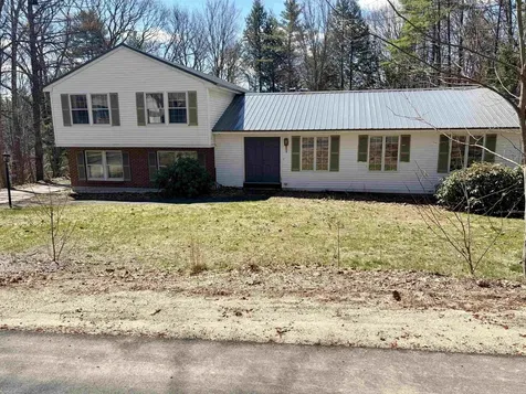53 Oak Knoll Road Meredith NH 03253