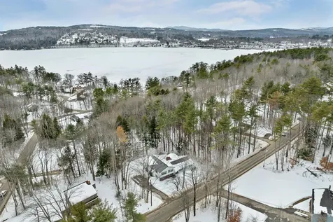 53 Oak Knoll Road Meredith NH 03253