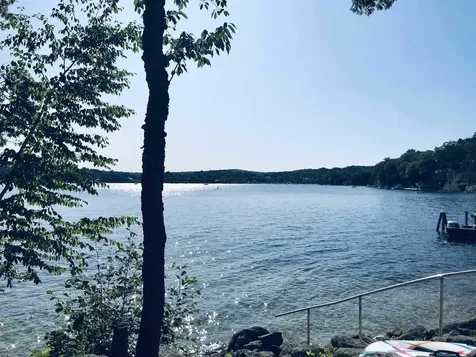 53 Oak Knoll Road Meredith NH 03253