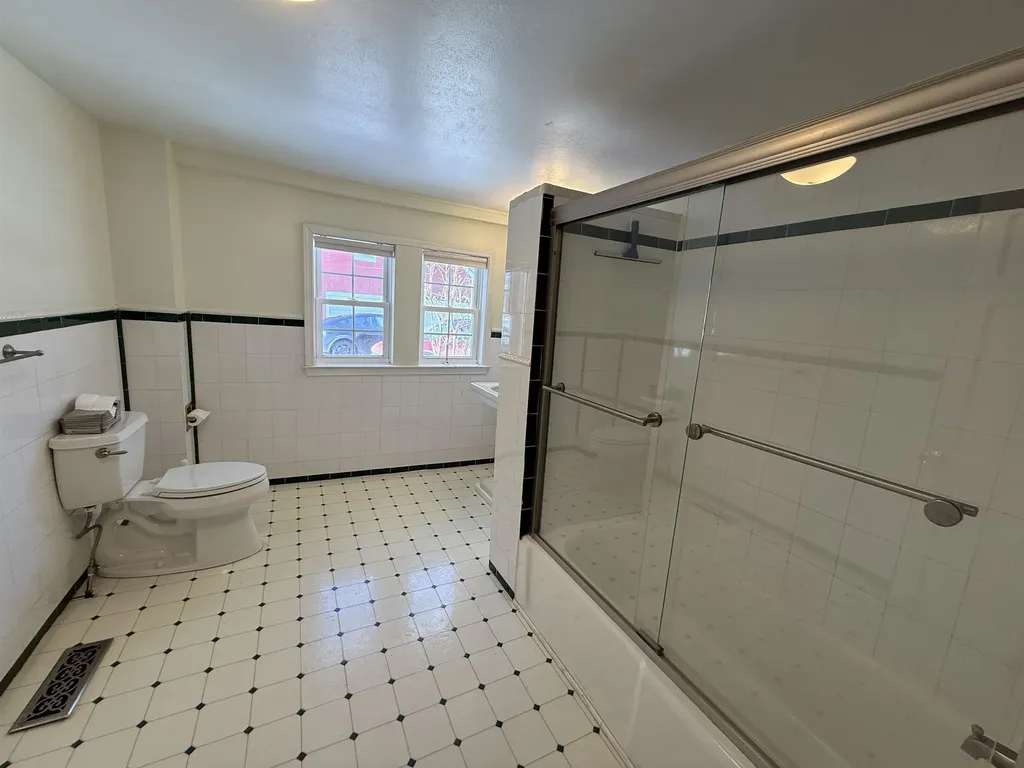 14 Garrison Lane Exeter NH 03833