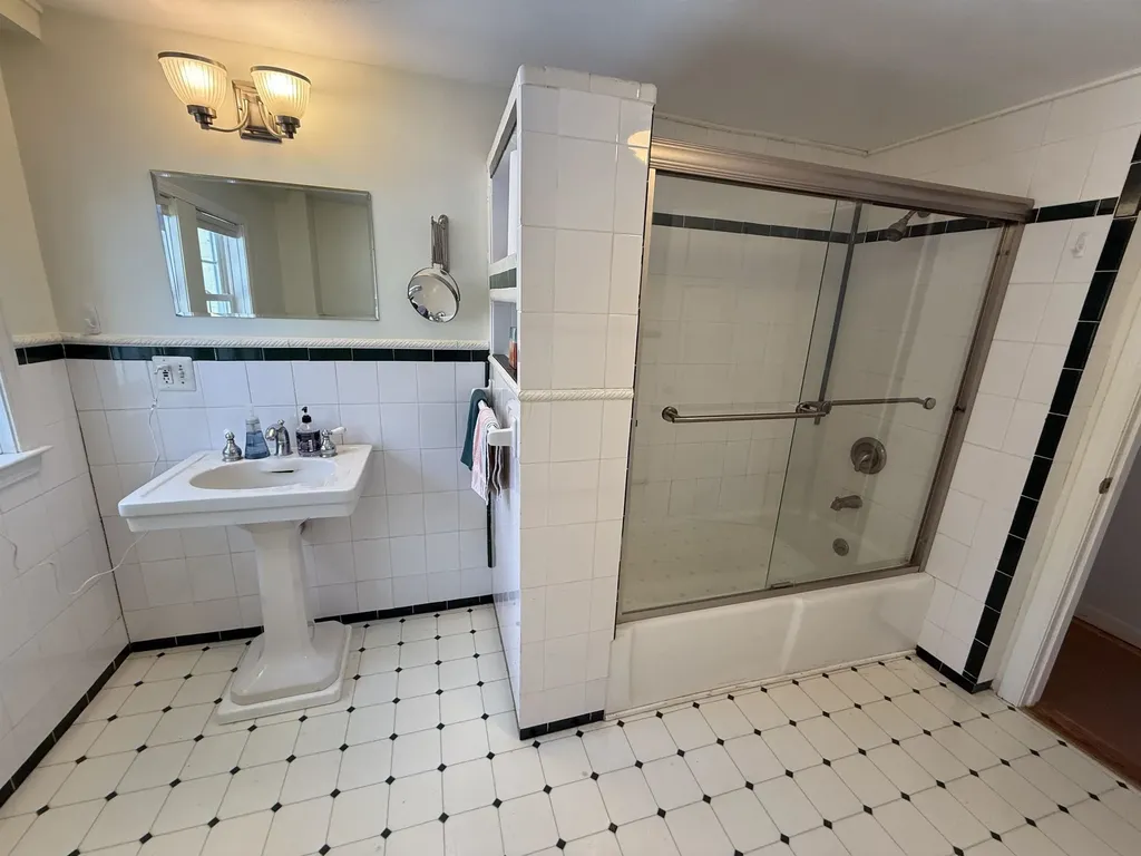 14 Garrison Lane Exeter NH 03833