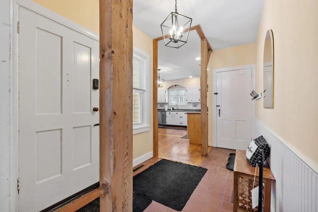 196 South Road Swanzey NH 03446