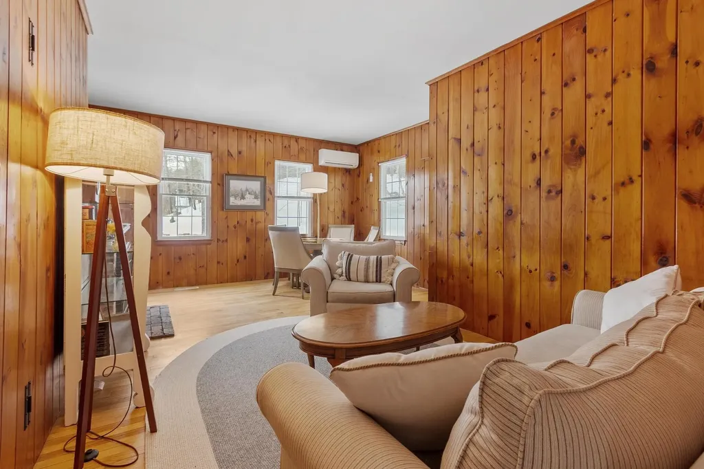 196 South Road Swanzey NH 03446