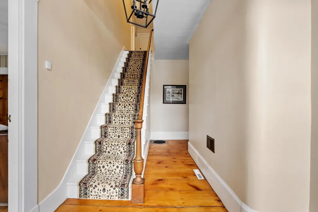 196 South Road Swanzey NH 03446