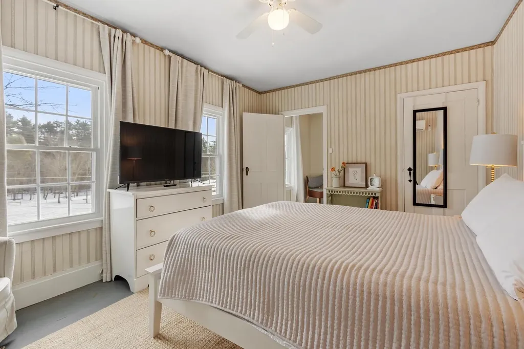 196 South Road Swanzey NH 03446