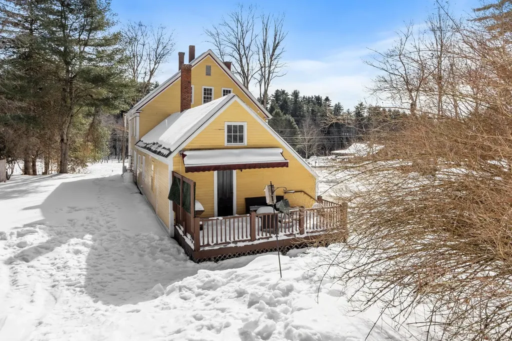 196 South Road Swanzey NH 03446