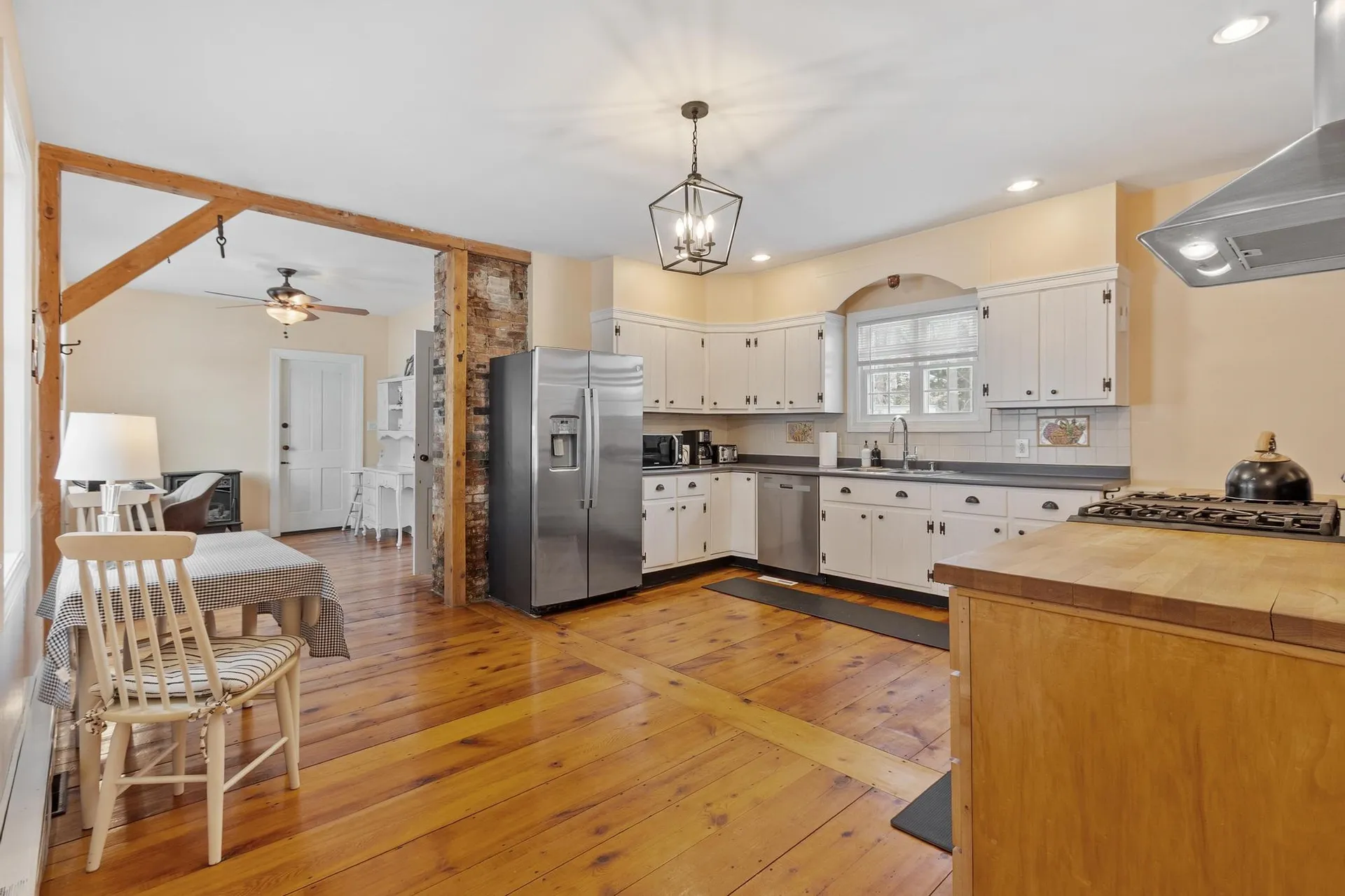 196 South Road Swanzey NH 03446