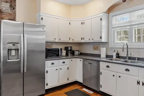 196 South Road Swanzey NH 03446