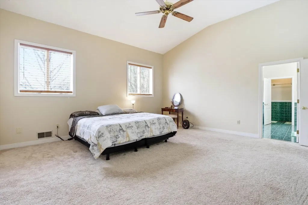 47 Drew Woods Drive Derry NH 03038