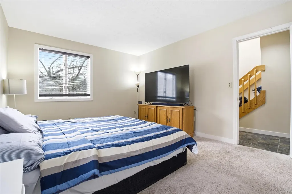 47 Drew Woods Drive Derry NH 03038