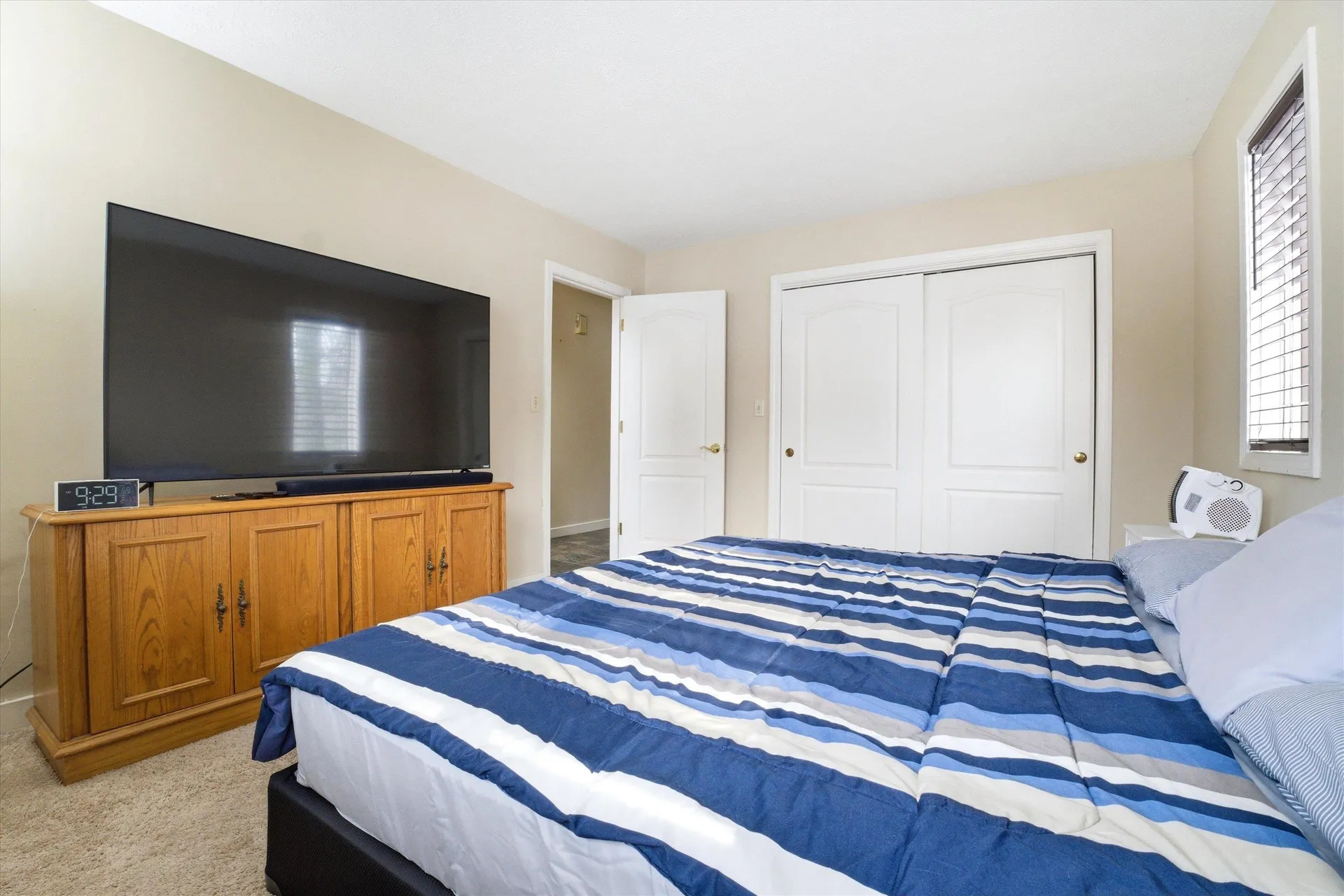 47 Drew Woods Drive Derry NH 03038