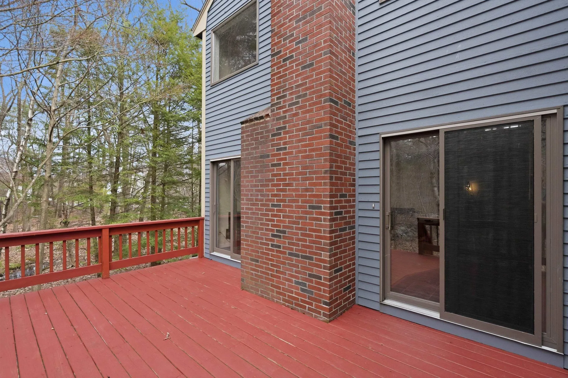 47 Drew Woods Drive Derry NH 03038