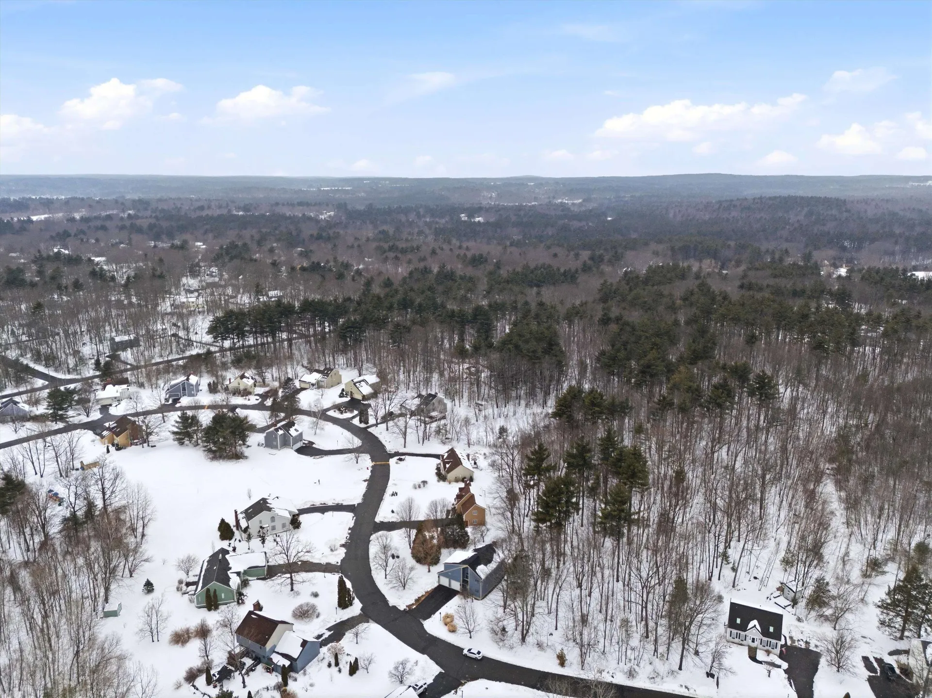 47 Drew Woods Drive Derry NH 03038