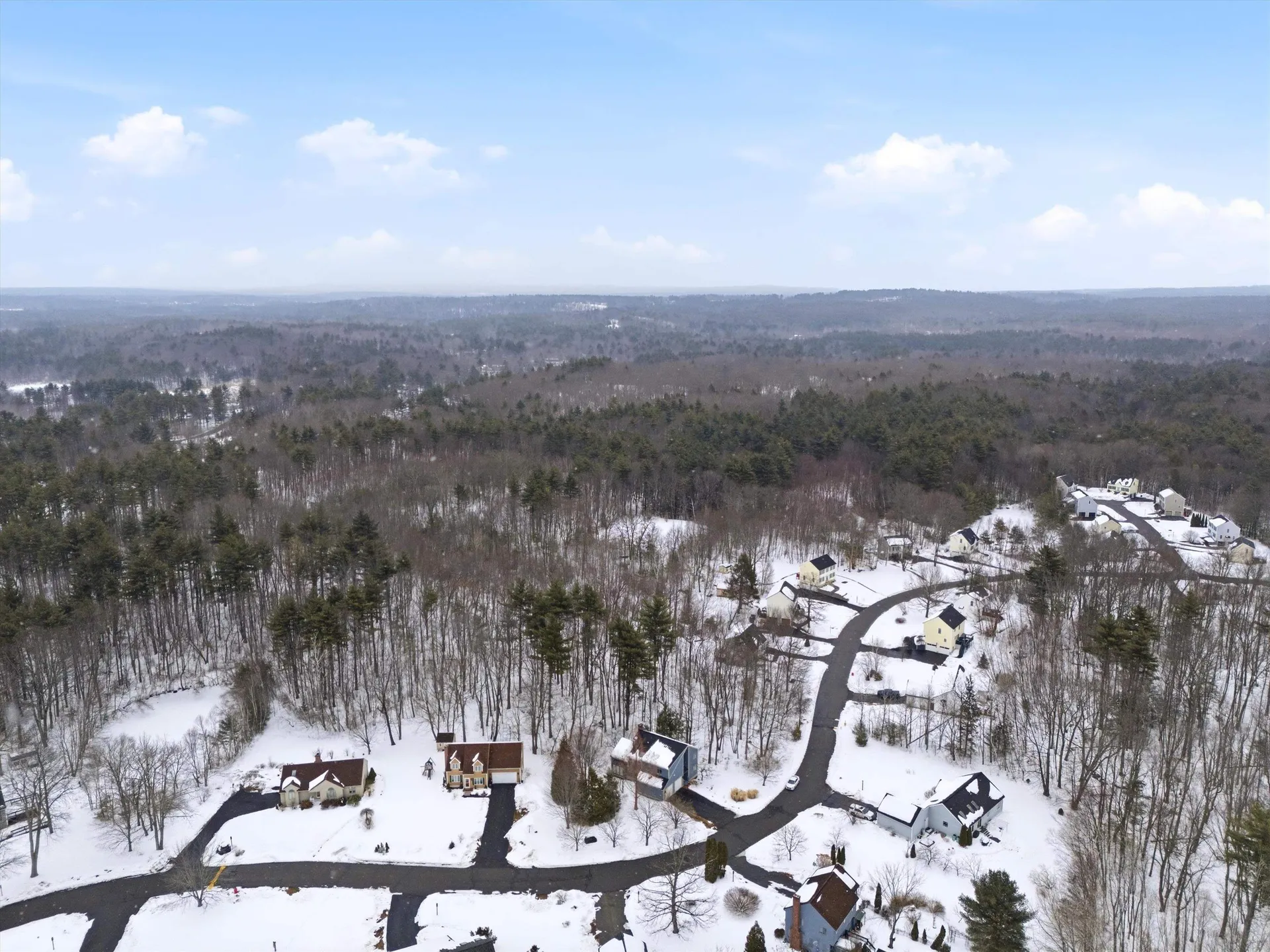 47 Drew Woods Drive Derry NH 03038