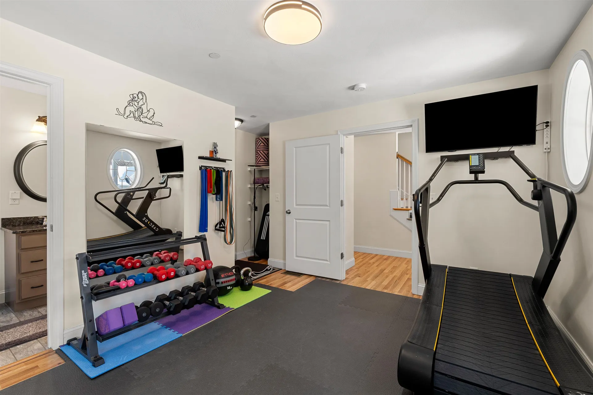 5 Senter Farm Road Hudson NH 03051