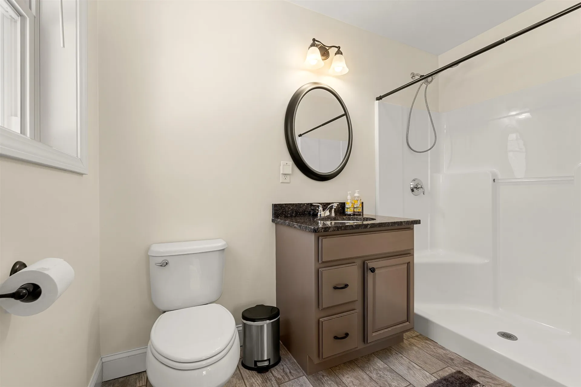 5 Senter Farm Road Hudson NH 03051