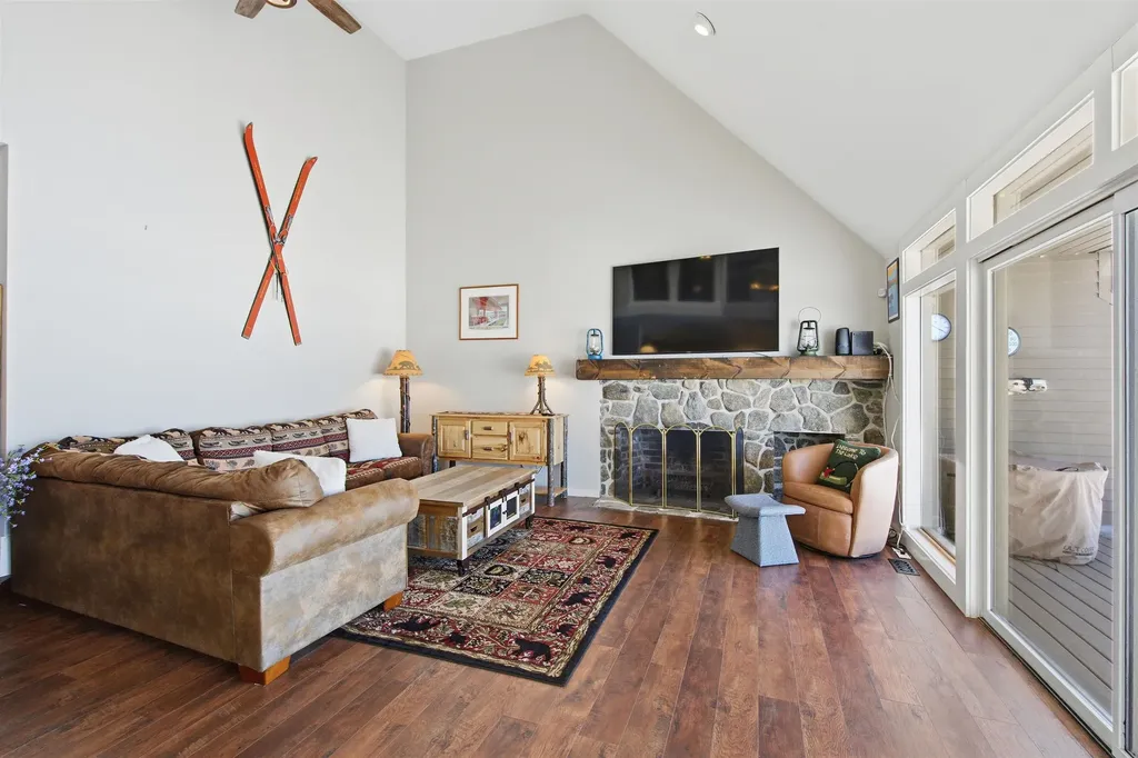 11 Portside Drive Moultonborough NH 03254