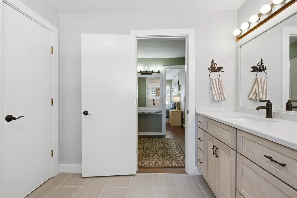 11 Portside Drive Moultonborough NH 03254