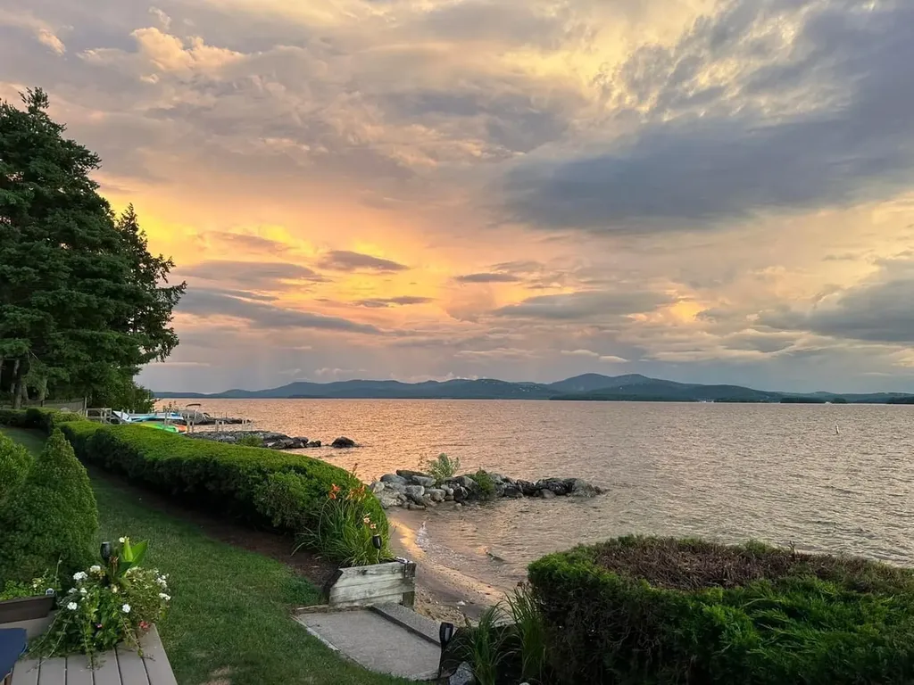 11 Portside Drive Moultonborough NH 03254