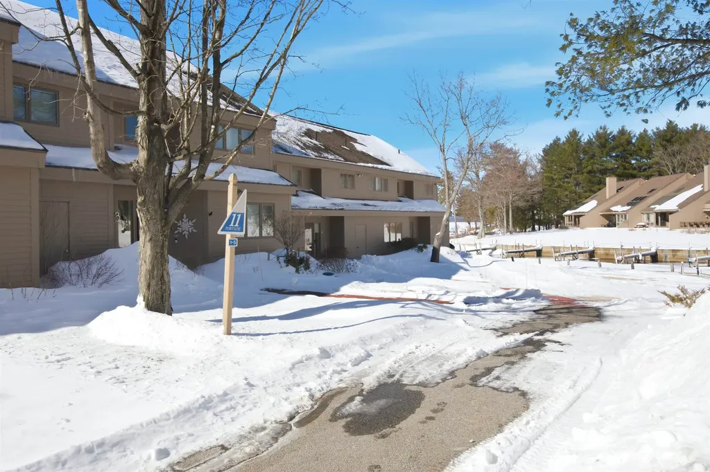 11 Portside Drive Moultonborough NH 03254