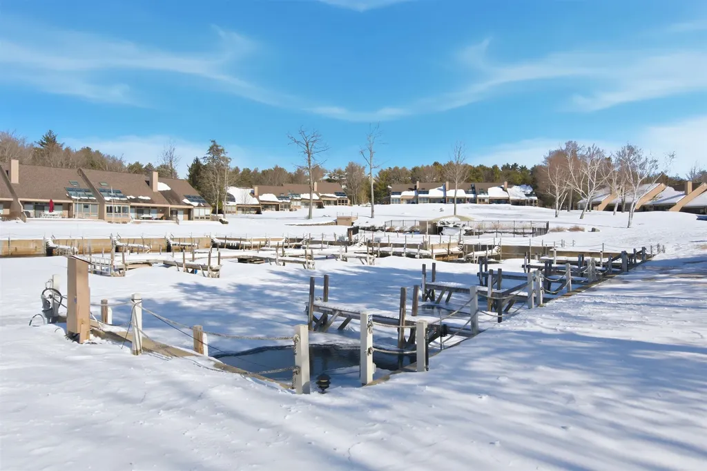 11 Portside Drive Moultonborough NH 03254