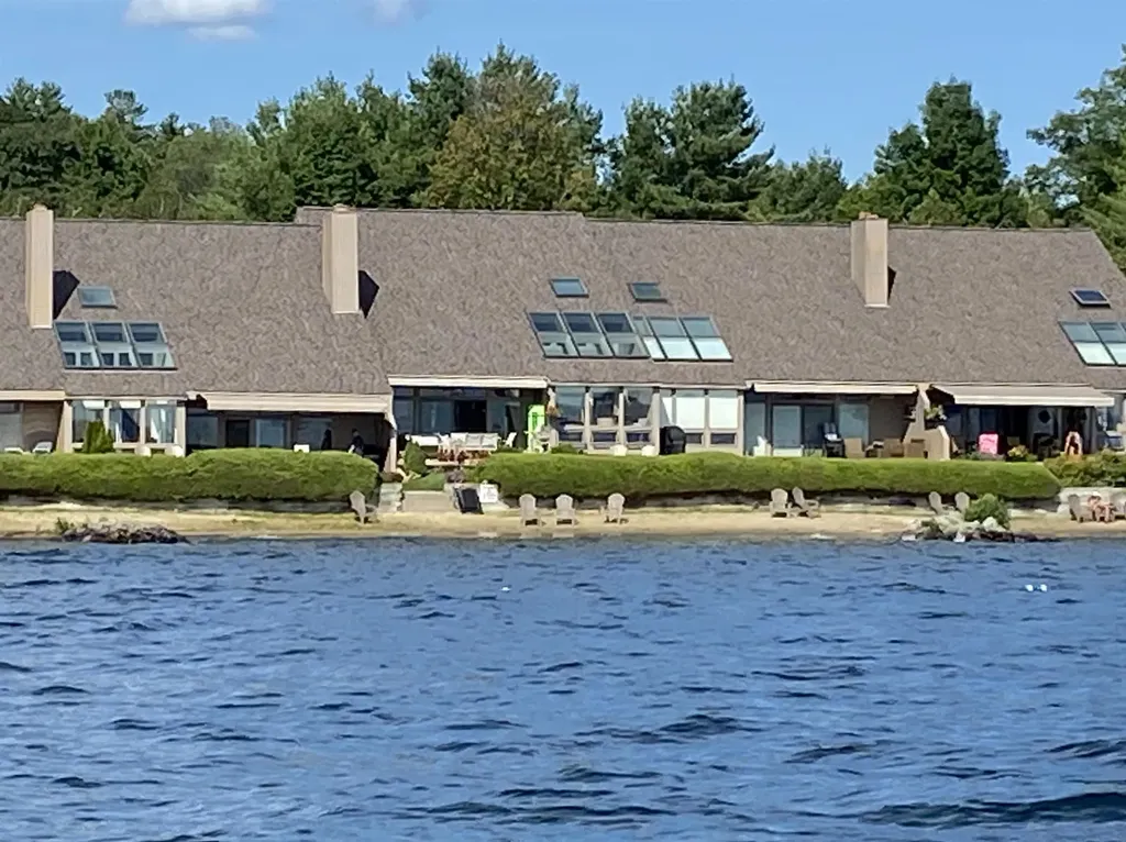 11 Portside Drive Moultonborough NH 03254