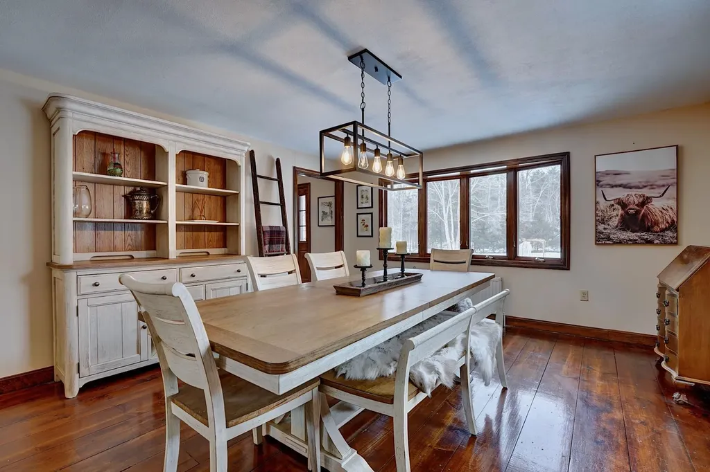 120 Exeter Road North Hampton NH 03862