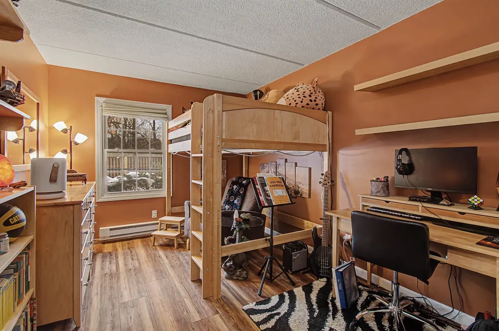 125 Kennedy Drive South Burlington VT 05403