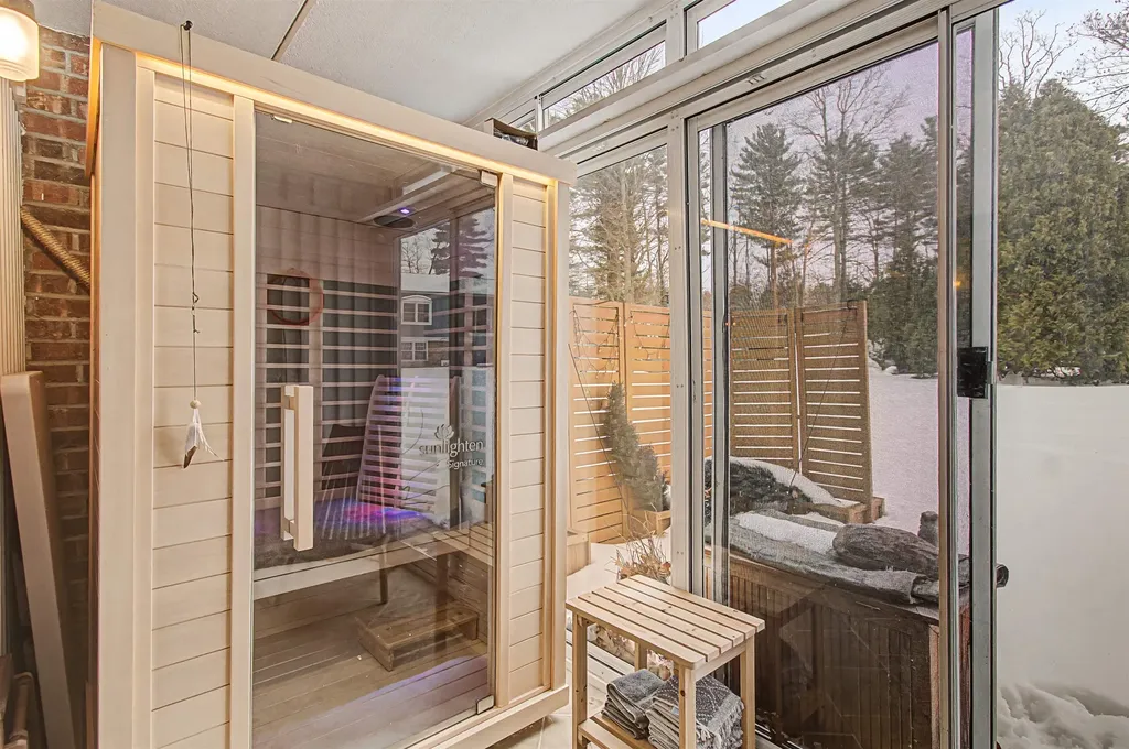 125 Kennedy Drive South Burlington VT 05403