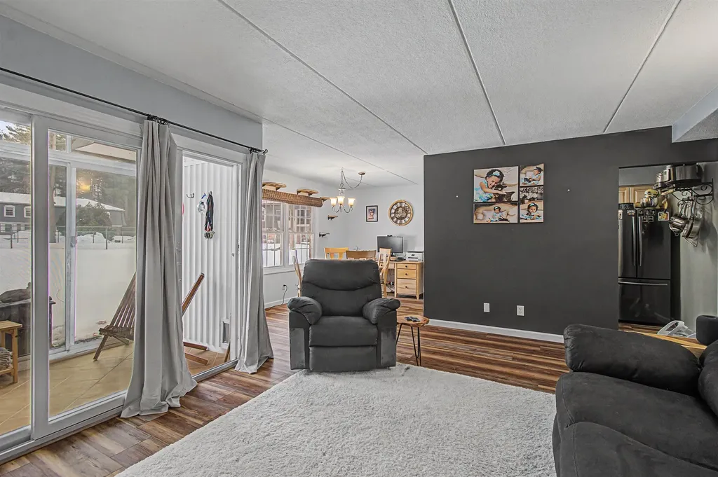 125 Kennedy Drive South Burlington VT 05403