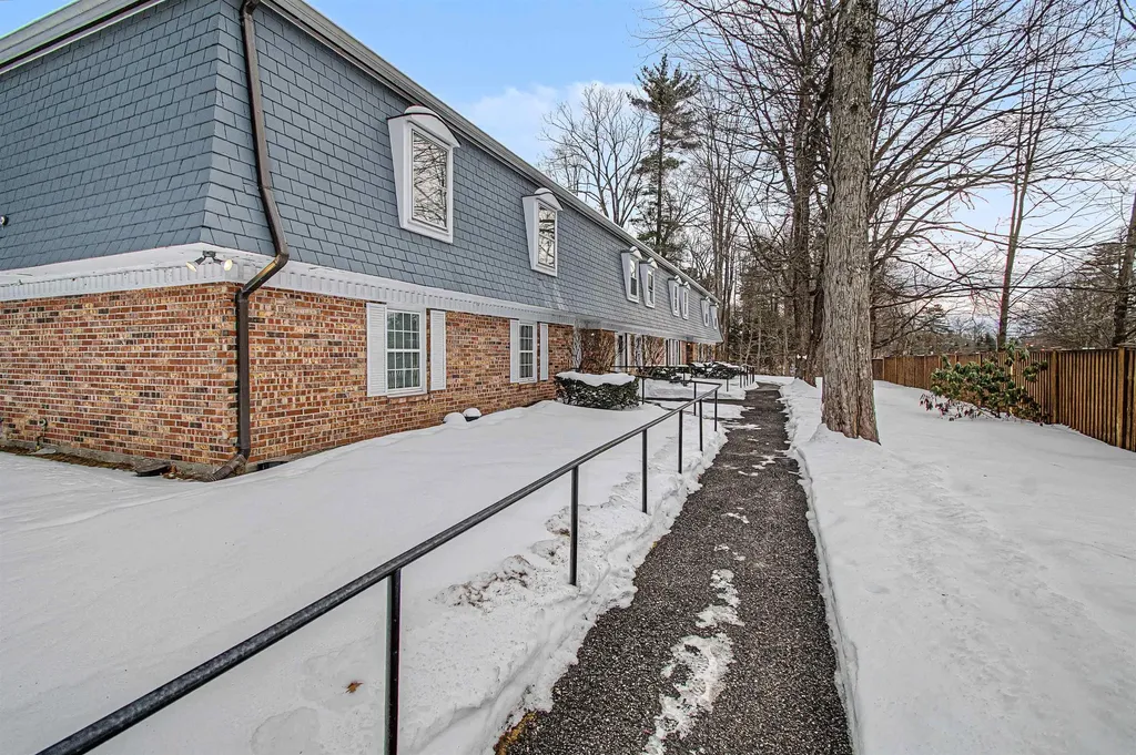 125 Kennedy Drive South Burlington VT 05403