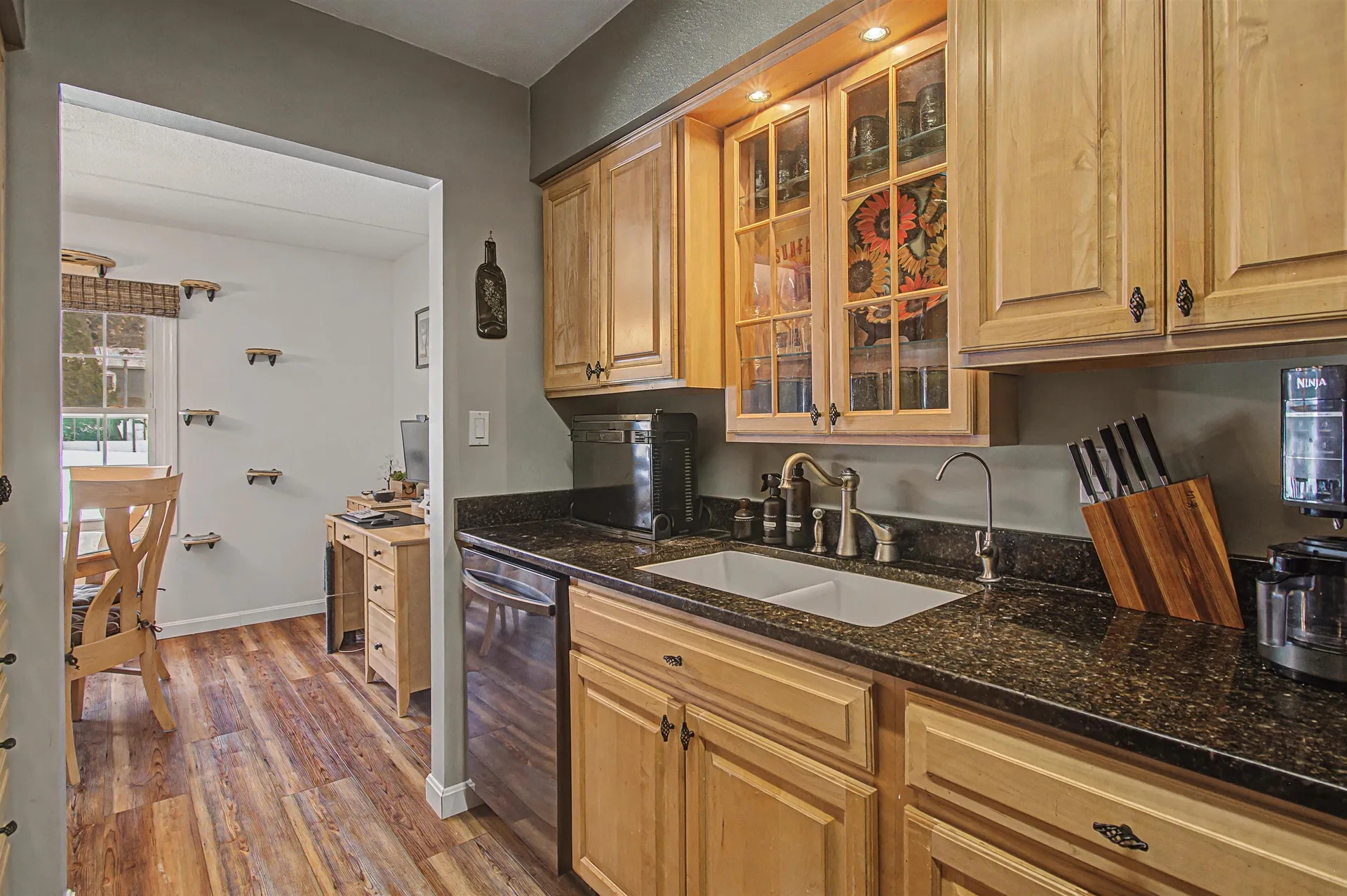 125 Kennedy Drive South Burlington VT 05403