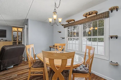 125 Kennedy Drive South Burlington VT 05403