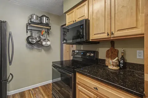 125 Kennedy Drive South Burlington VT 05403