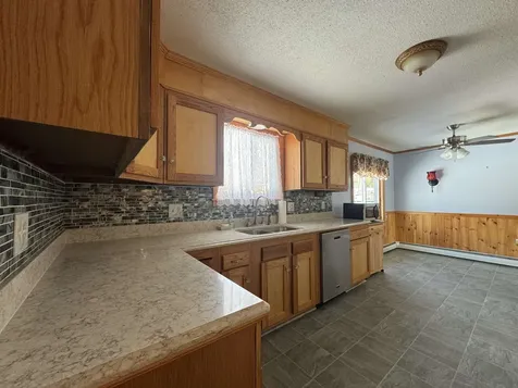 1758 East Road Bennington VT 05201