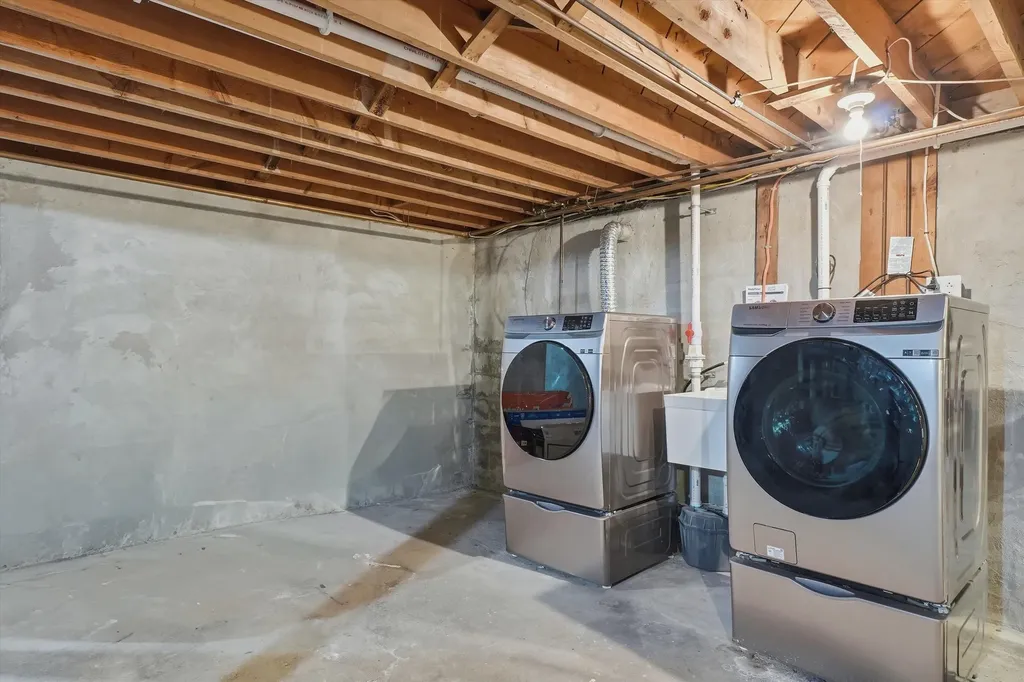 22 Lil Nor Avenue Somersworth NH 03878