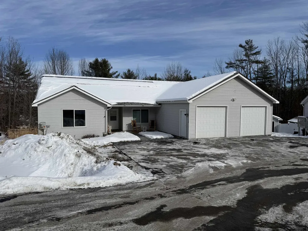 10 Vermont Drive Hartford VT 05001
