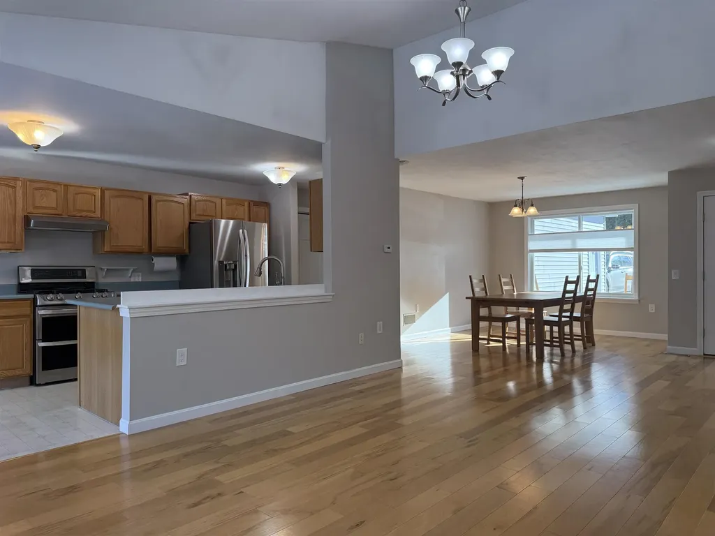 10 Vermont Drive Hartford VT 05001