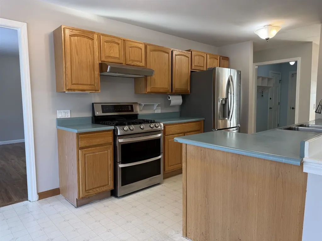 10 Vermont Drive Hartford VT 05001